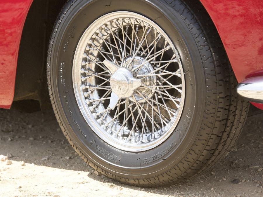 Колеса Aston Martin DB5 (1466/L) 1964 года  (фото 21 из 21)
